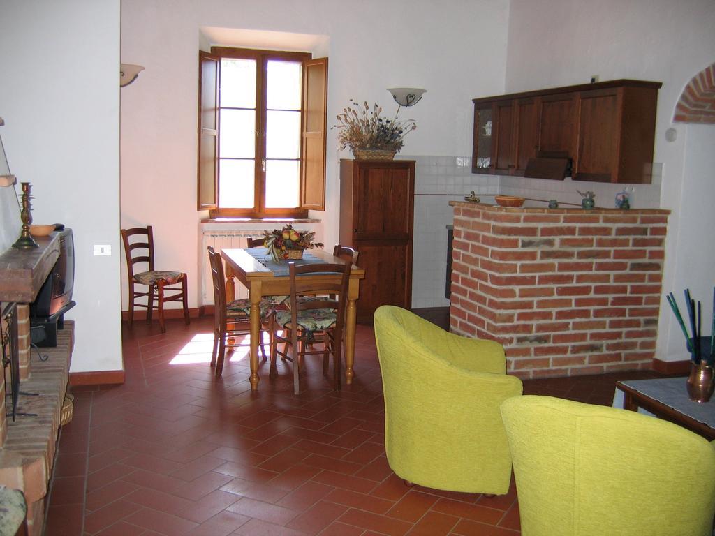 Podere La Chiusella B&B Rapolano Terme Rum bild