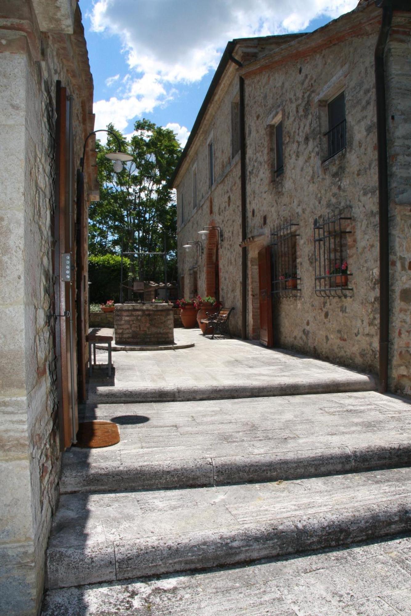 Podere La Chiusella B&B Rapolano Terme Exteriör bild